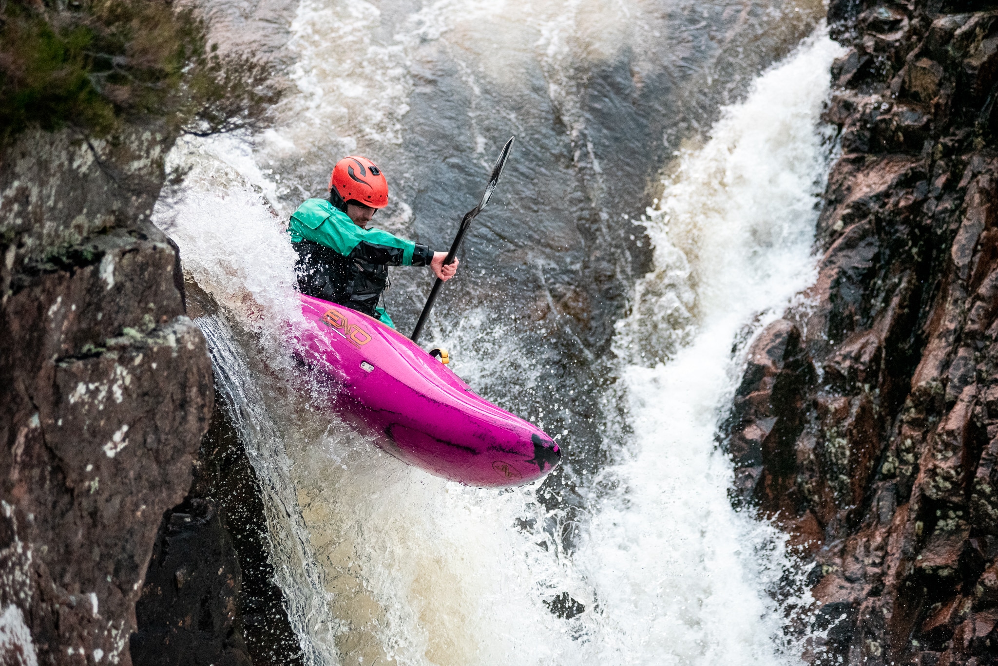whitewater kayaking photography: kayaker on the river etive scotland