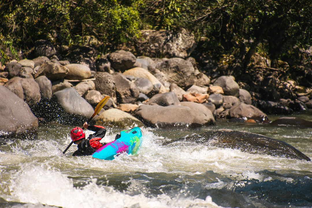 Whitewater kayaking photography: Ecuador boof